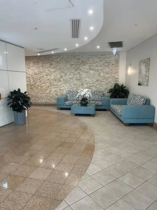Wings Luxury Apartment Netflix غولد كوست