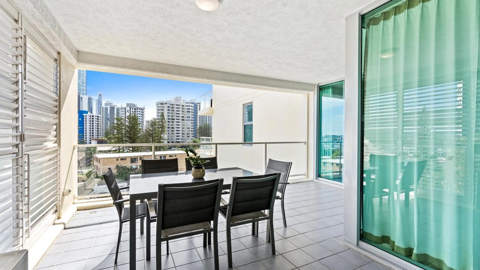 Wings Luxury Apartment Netflix غولد كوست أستراليا