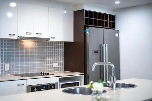 Wings Luxury Apartment Netflix 黄金海岸